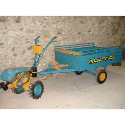 MOTOCULTOR BULTACO CON REMOLQUE