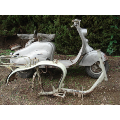 LAMBRETTA 125 LD, CON CHASIS Y MATRICULA.