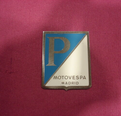 ANAGRAMA VESPA. de 5 x 4, grande.