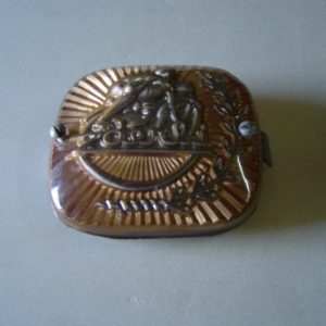 ESCUDO DERBI EN RELIEVE