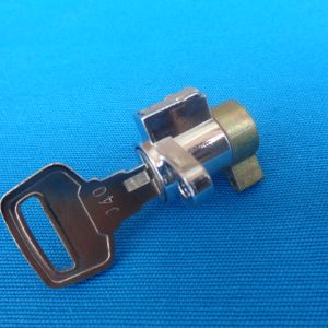 CERRADURA CAJA HERRAMIENTAS BULTACO, OSSA, MONTESA, ISO, ROVENA,