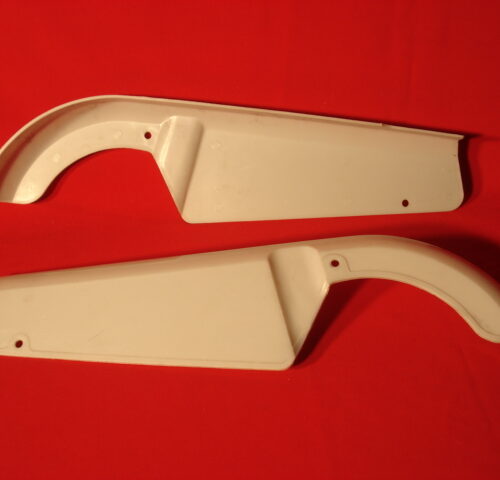 CUBRECADENAS BULTACO MERCURIO, 155, DE PLASTICO GRIS ORIGINAL.