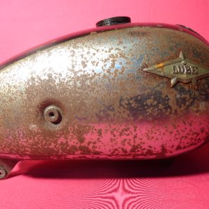 DEPOSITO LUBE CON ANAGRAMAS METALICOS