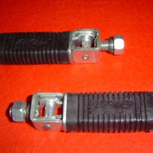 ESTRIBERAS SANGLAS , (traseras con anagrama)