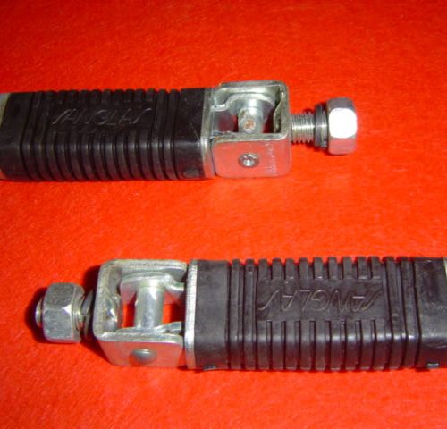 ESTRIBERAS SANGLAS , (traseras con anagrama)