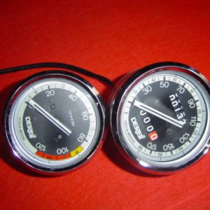 CUENTA KILOMETROS Y CUENTA REVOLUCIONES DERBI 2002 ORIGINAL