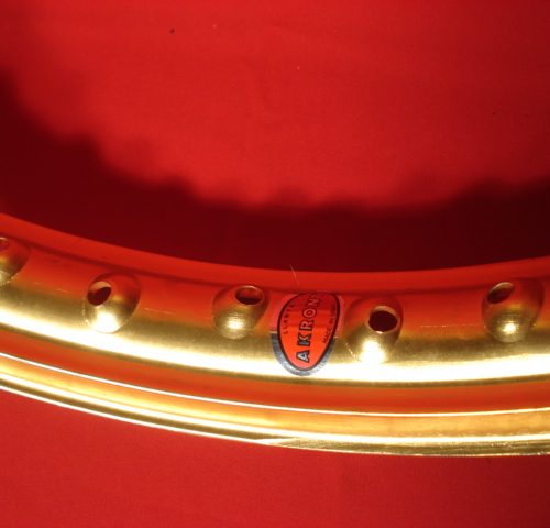 LLANTA AKRONT ALUMINIO DORADA 1.60 X 18