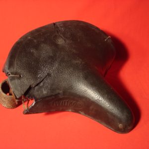 ASIENTO WITTKOP TRIANGULAR DE UNA PLAZA. REF 26