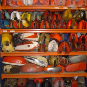 VARIOS DEPOSITOS MOTO ESPAÑOLA EN GENERAL