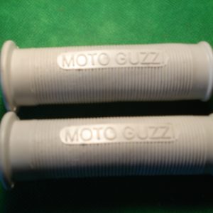 PUÑOS MOTO GUZZI COLOR GRIS
