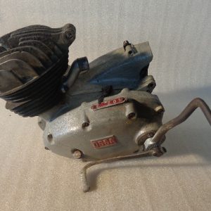 MOTOR OSSA 125 B NUM M-26649 (agarrado)