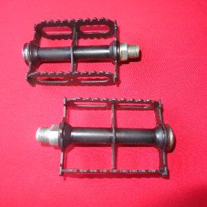 PEDALES BICICLETA METALICOS NEGROS