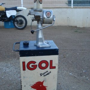 BOMBA DE ACEITE AÑOS 40