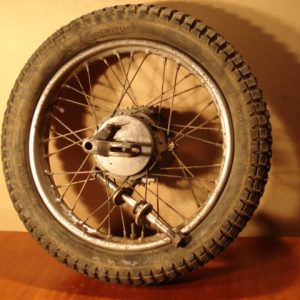 RUEDA MONTESA COTA 74 DE 3.75 X 17. REF RU 21 TRASERA