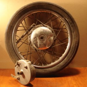 RUEDA SANGLAS DELANTERA 3.25 X 19 REF RU-44