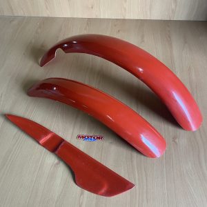 Dos guardabarros y cubrecadenas para Bultaco Chispa 50.