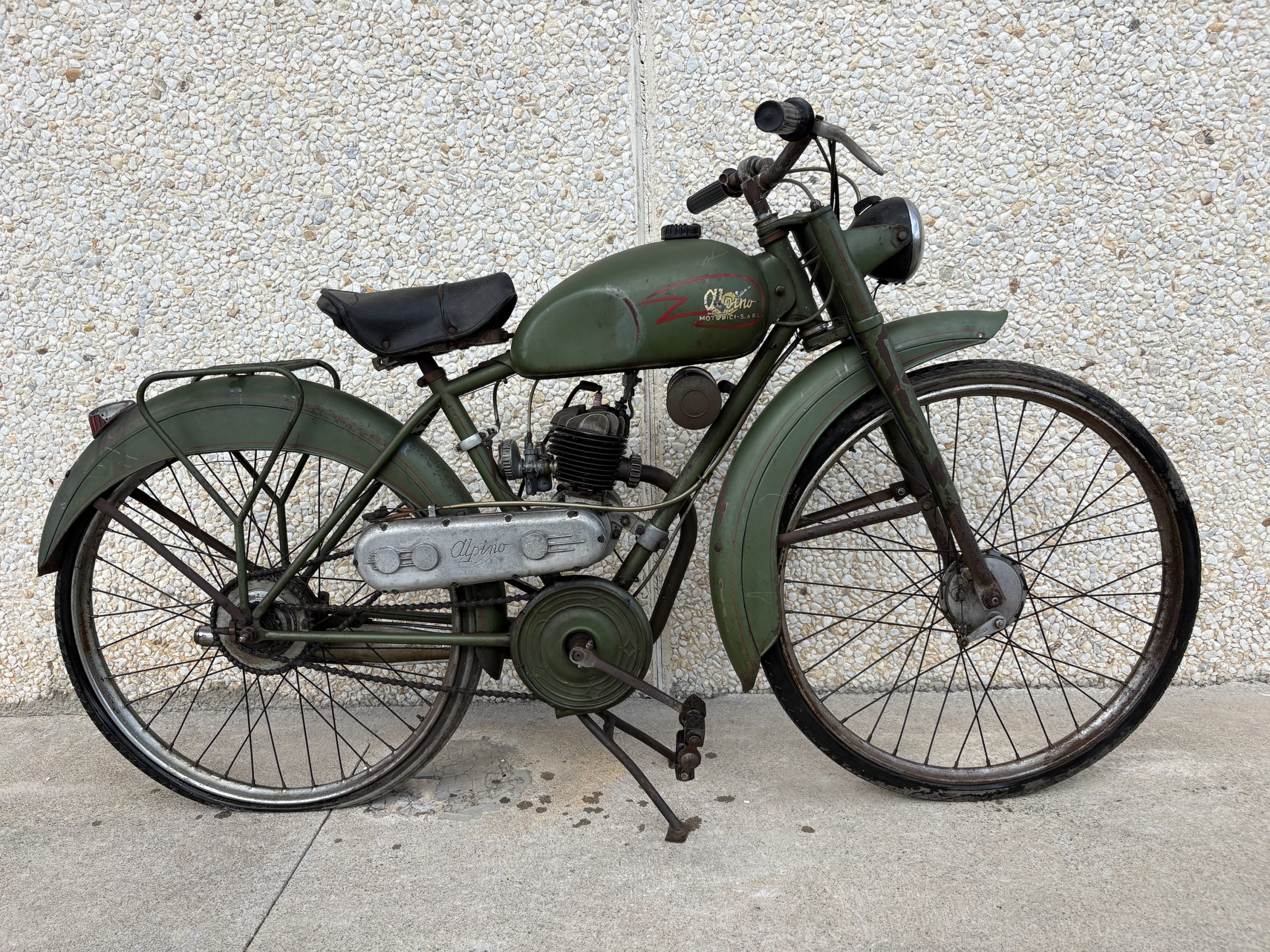 Ciclomotor Alpino 49